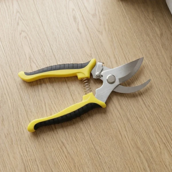 Garden_scissor_1 Garden scissor